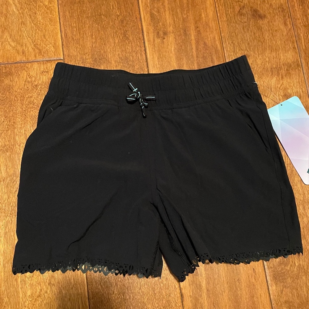 NWT Ivivva black girls shorts size 10